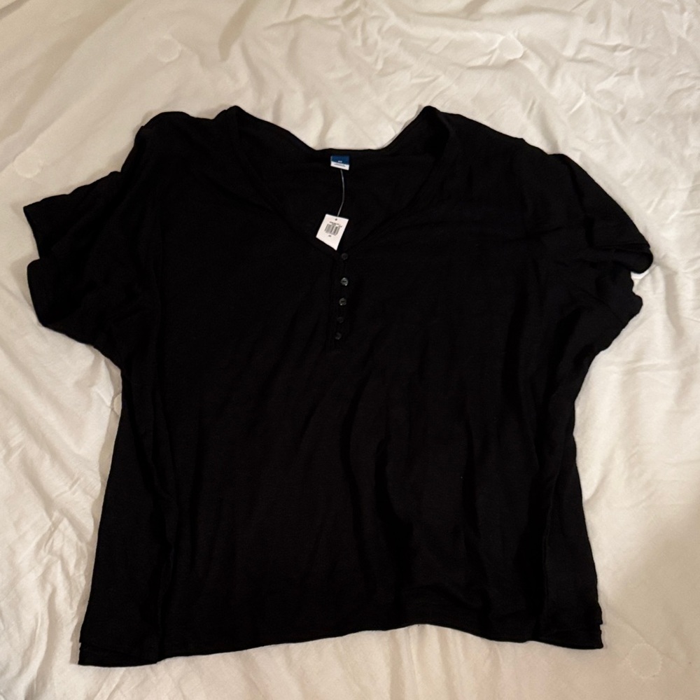 NWT Old Navy Black Short Sleeve Women's Tee with Button Up